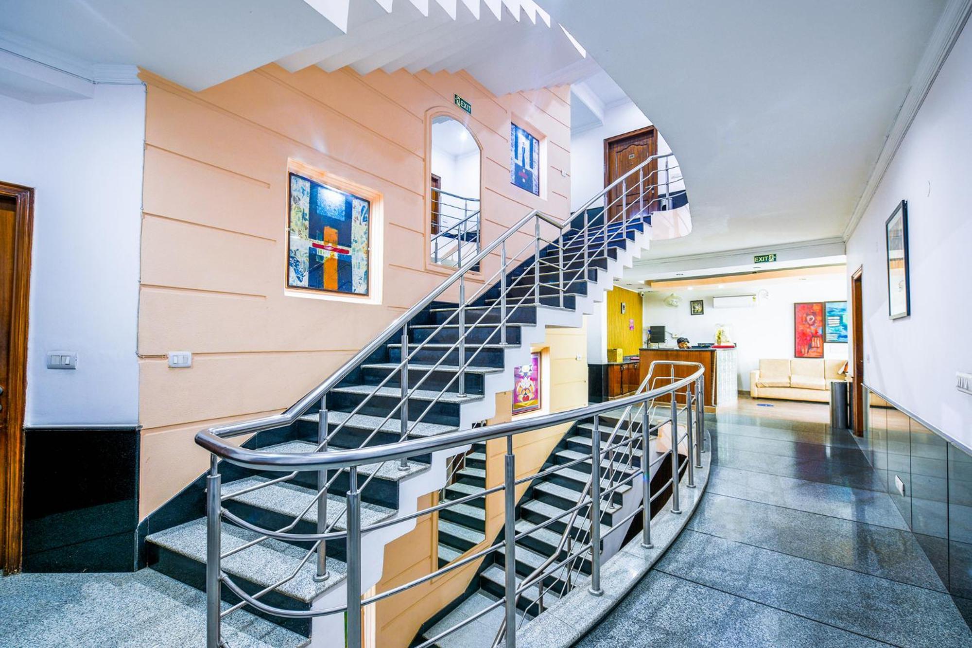 Hotel Exotica Leisure Valley, Gurgáon Kültér fotó