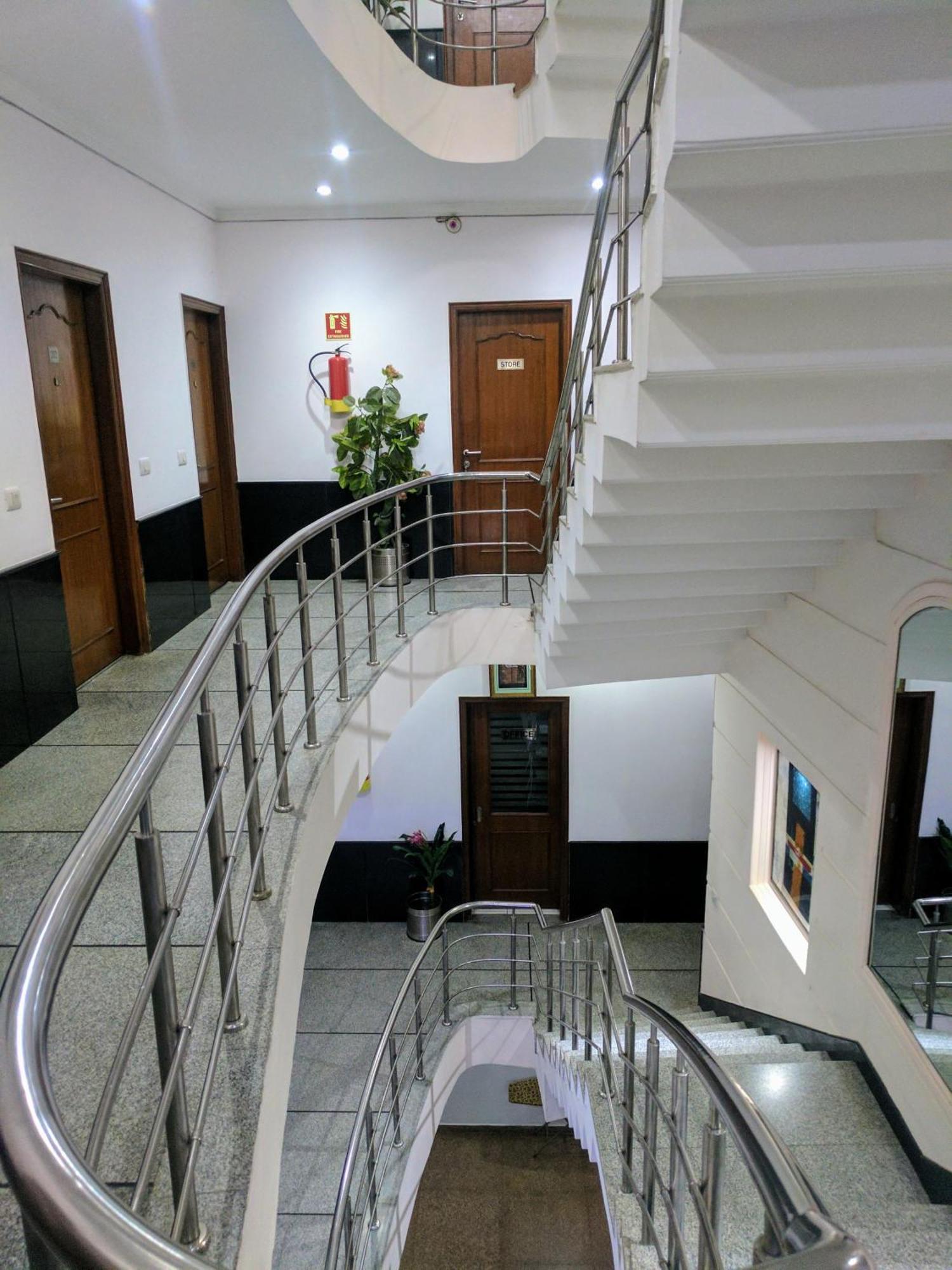 Hotel Exotica Leisure Valley, Gurgáon Kültér fotó